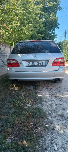Mercedes-Benz E-Class, 2005
