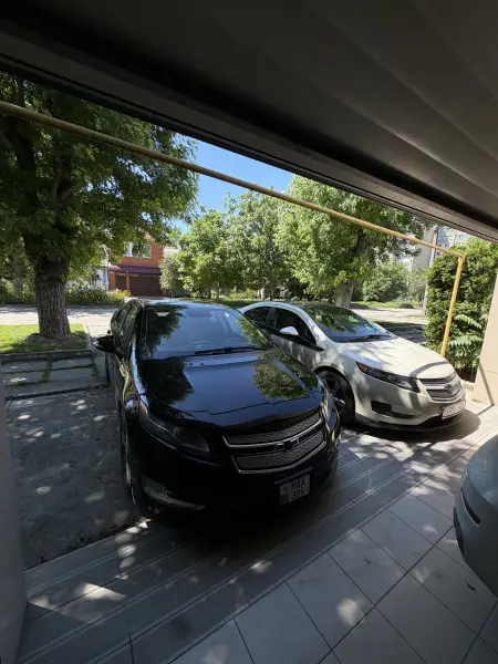 Chevrolet Volt, 2011