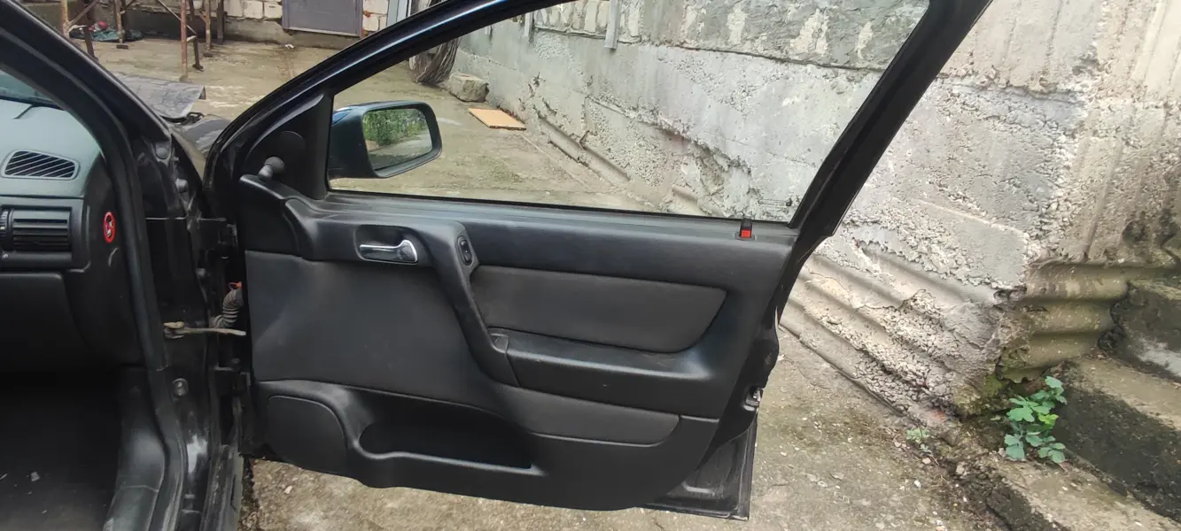 OPEL ASTRA G 2002 — ЦЕЛИКОМ ИЛИ НА ЗАПЧАСТИ