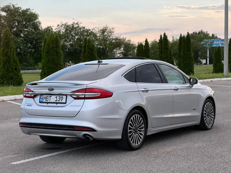 Ford Fusion, 2017