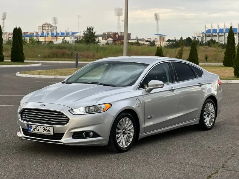 Ford Fusion, 2015