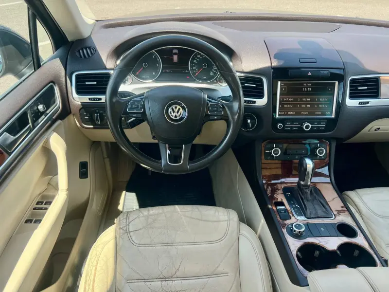 Volkswagen Touareg, 2011