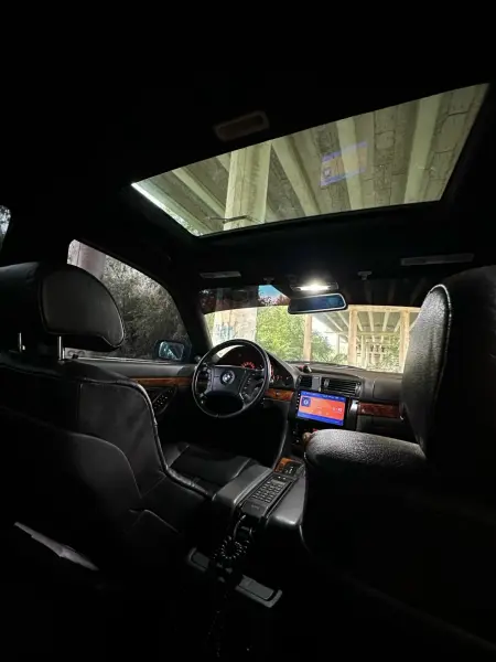 BMW 7 Series, 2000
