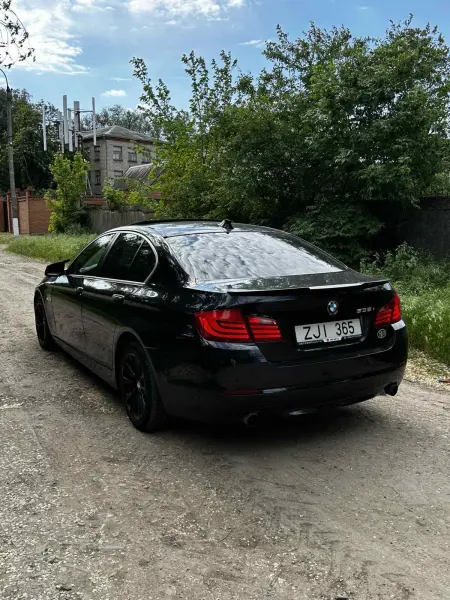 BMW 5 Series, 2011