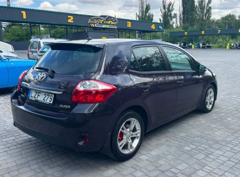 Toyota Corolla, 2012