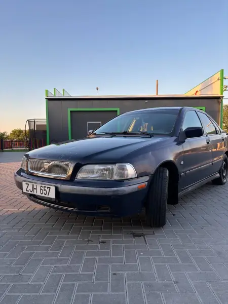 Volvo S40, 1997