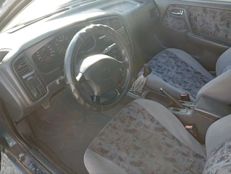 Nissan Primera, 1999