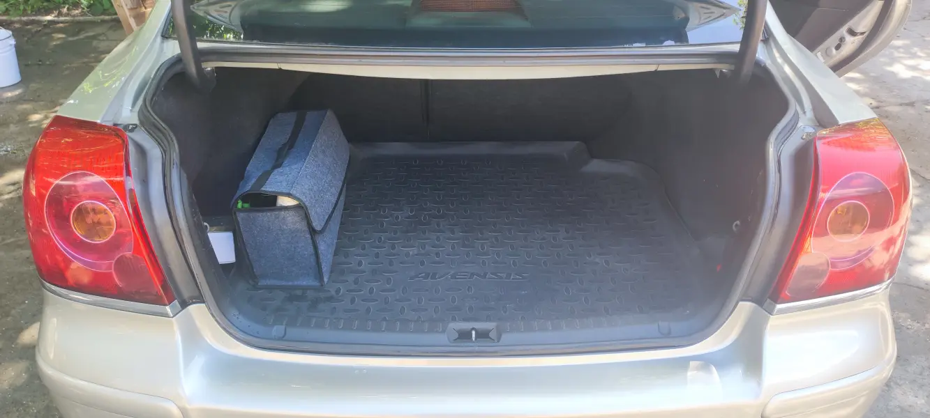 Toyota Avensis, 2003