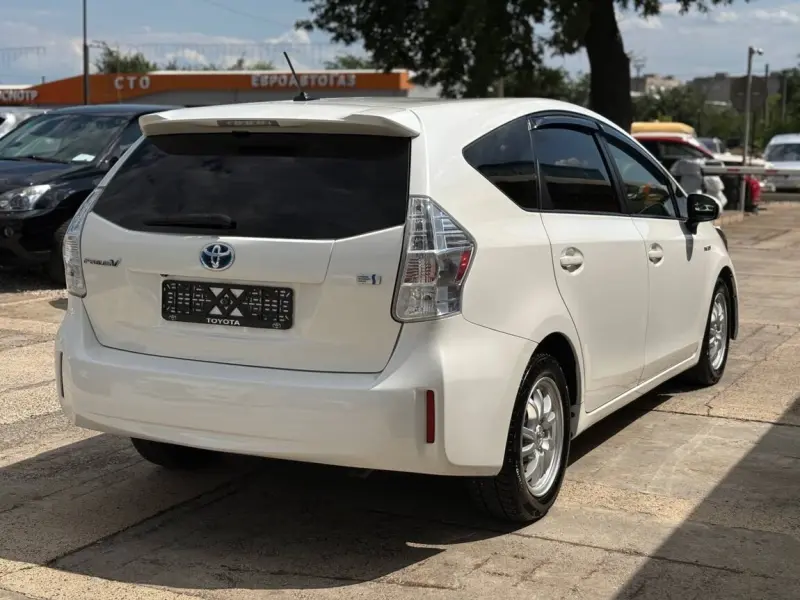 Toyota Prius, 2013