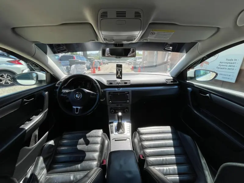 Volkswagen Passat, 2013
