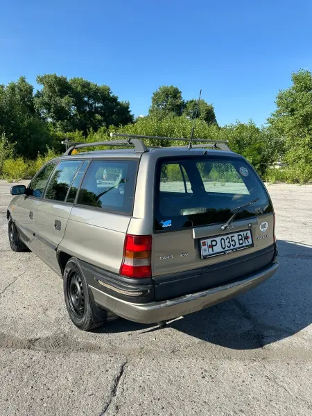Opel Astra, 1996