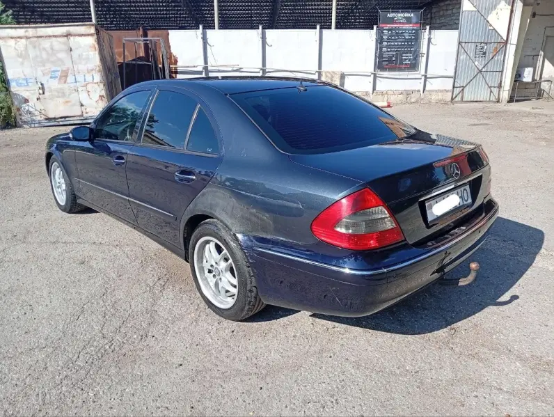 Mercedes-Benz E-Class, 2005