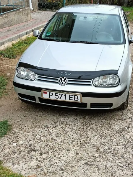 Volkswagen Golf, 2000