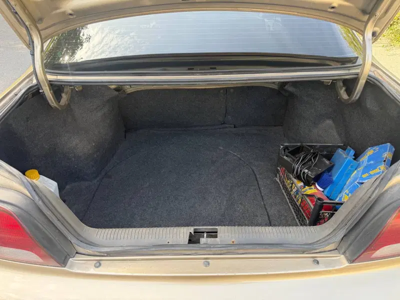 Mazda 626, 1998