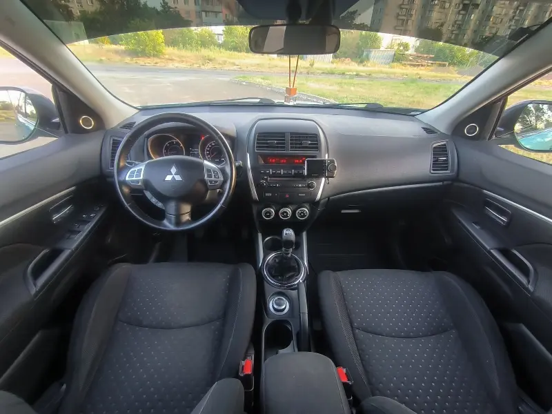 Mitsubishi ASX, 2011