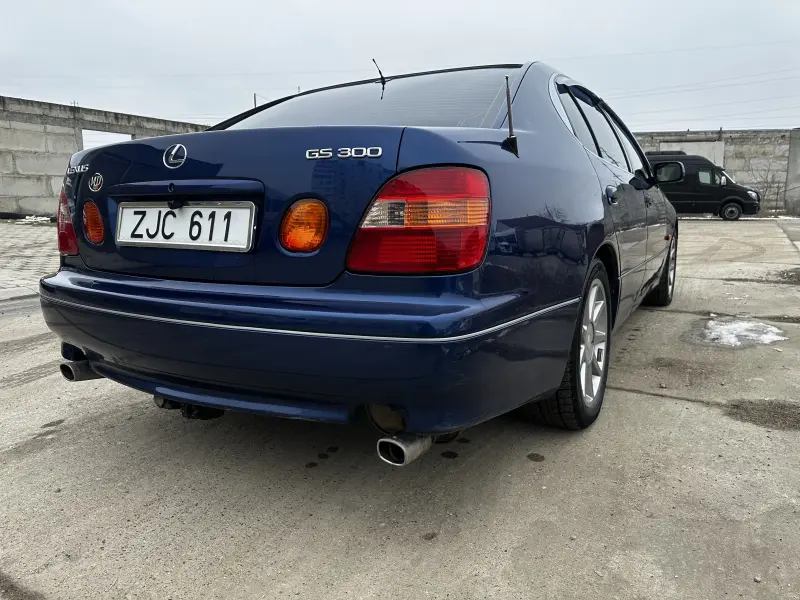 Lexus GS, 1999