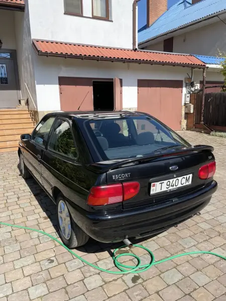 Ford Escort, 1998