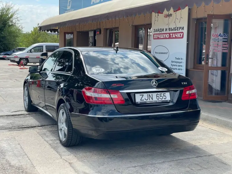 Mercedes-Benz E-Class, 2010