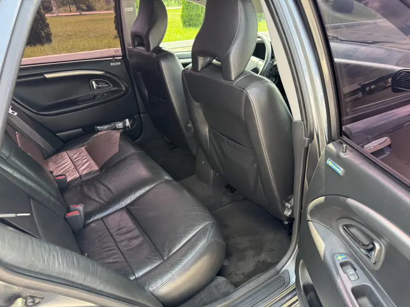 Volvo V40, 2003