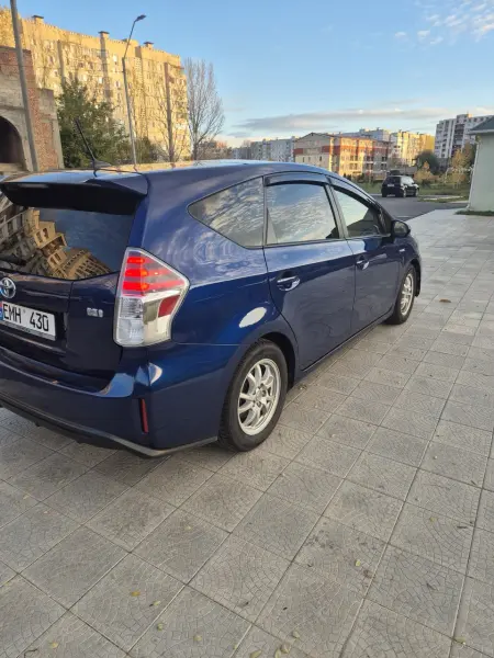 Toyota Prius, 2015