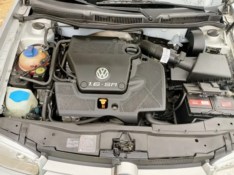 Volkswagen Golf, 2000