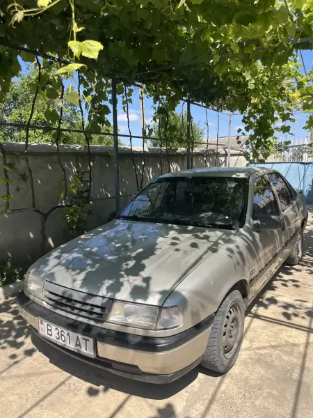 Opel Vectra, 1992