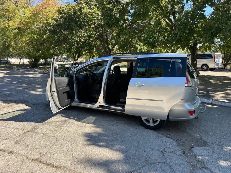 Mazda 5, 2008
