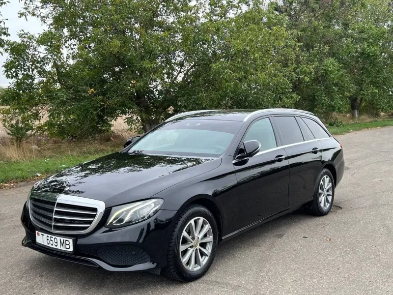 Mercedes-Benz E-Class, 2017