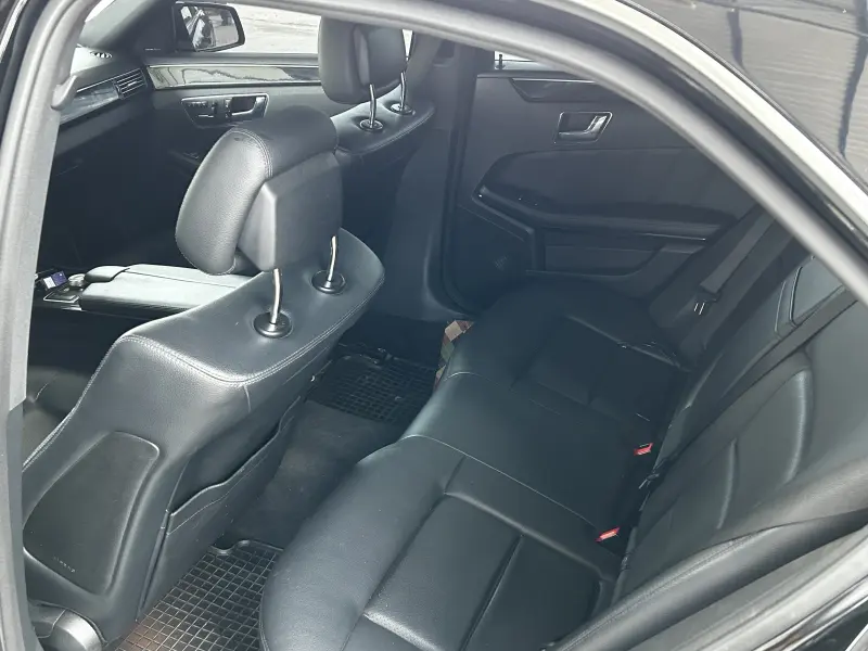 Mercedes-Benz E-Class, 2011