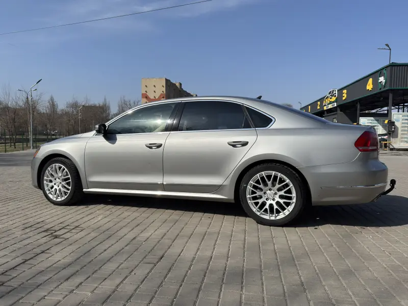 Volkswagen Passat, 2013