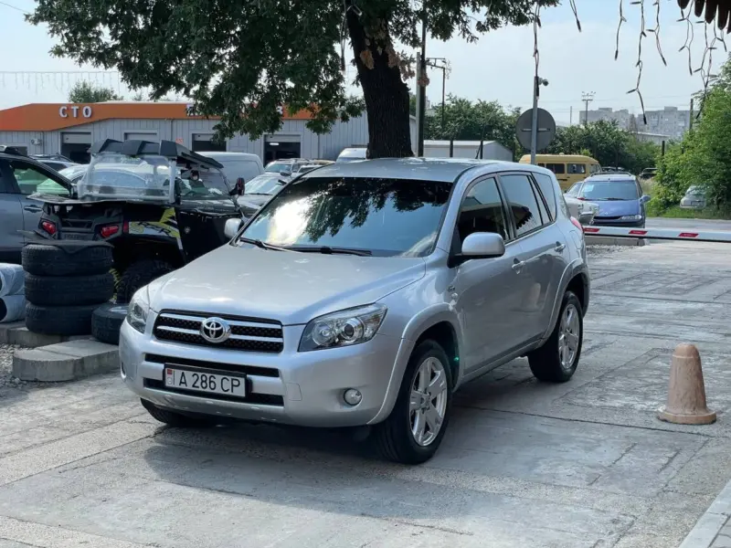 Toyota RAV4, 2007