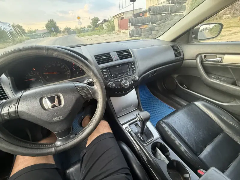 Honda Accord, 2003