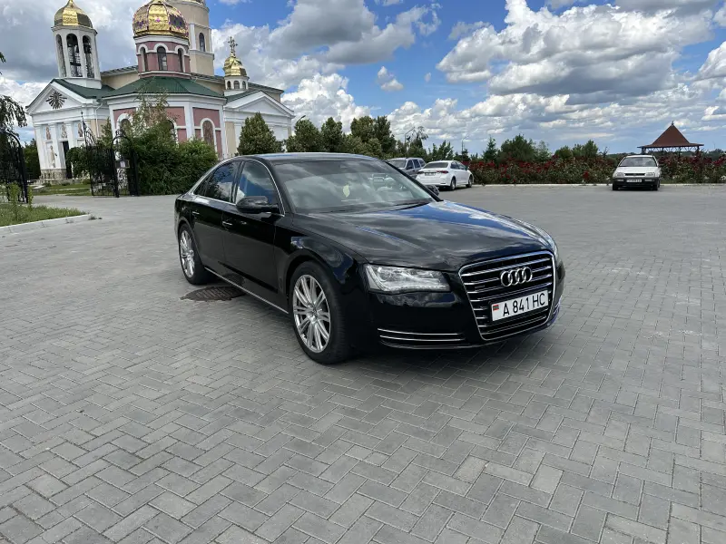 Audi A8, 2012