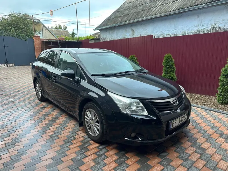 Toyota Avensis, 2011