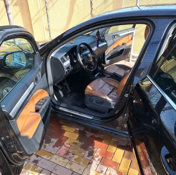 Skoda Superb, 2012