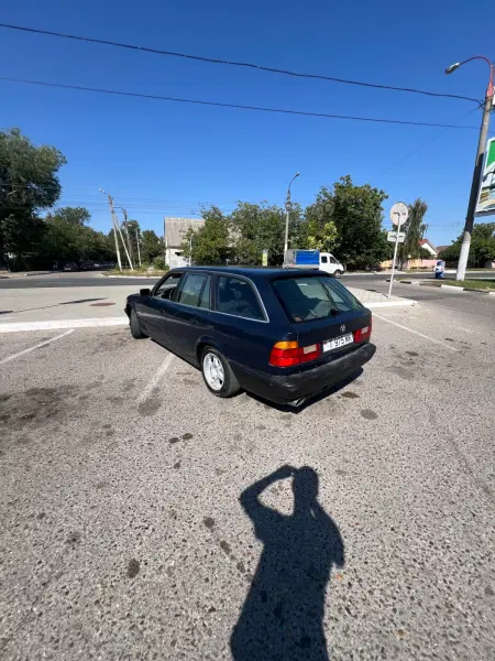 BMW 5 Series, 1993
