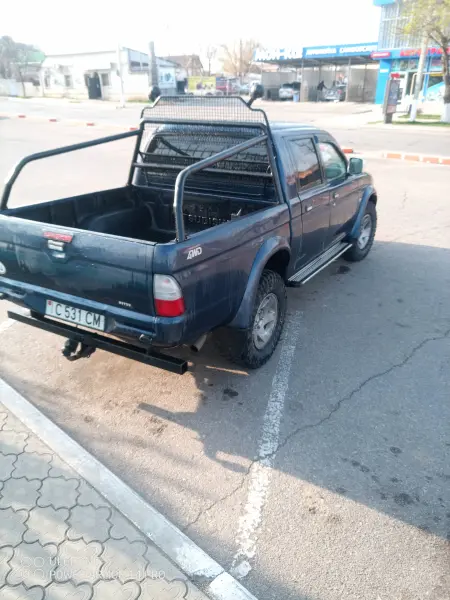 Mitsubishi L200, 2004