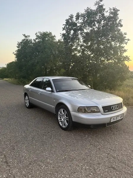 Audi A8, 1999