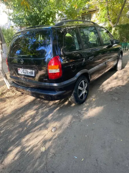 Opel Zafira, 2005