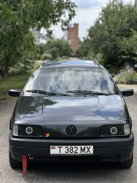 Volkswagen Passat, 1993