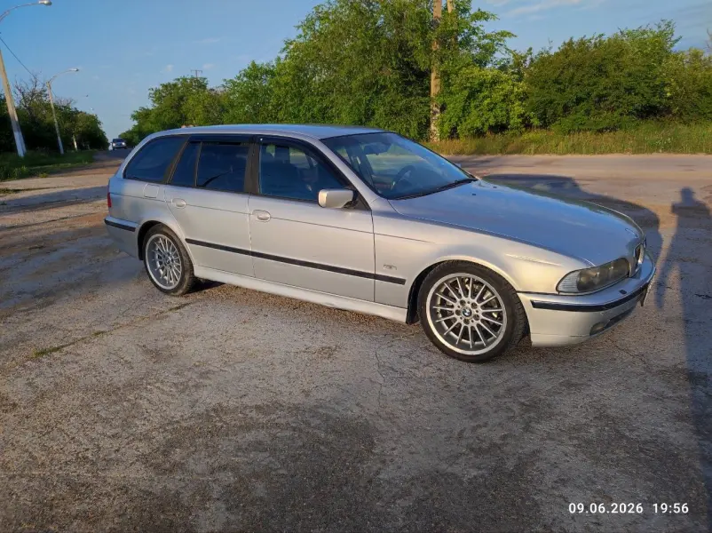 BMW 5 Series, 2000
