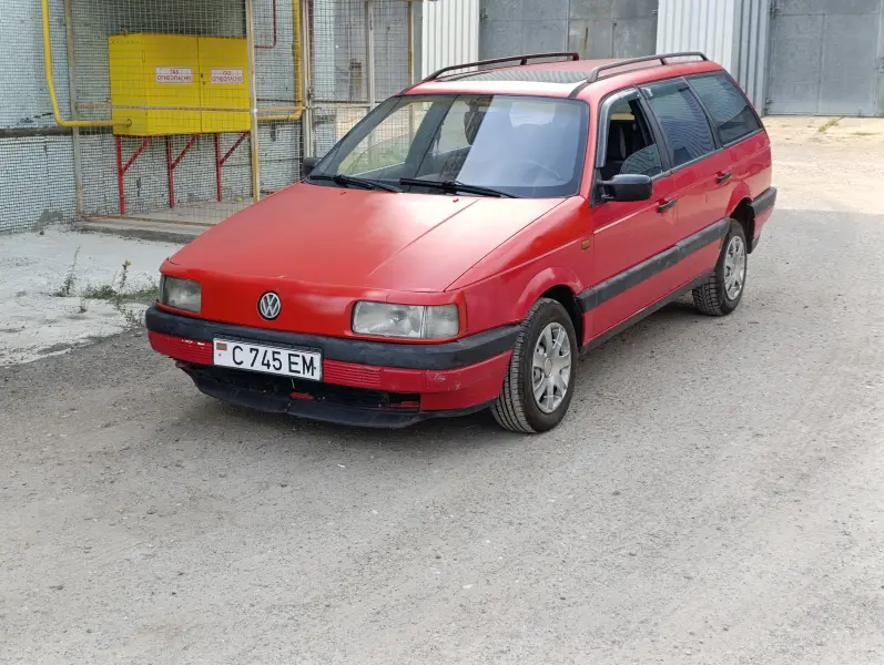 Volkswagen Passat, 1992