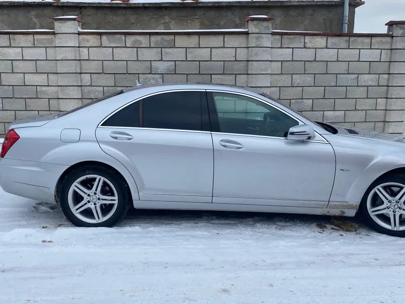 Mercedes-Benz S-Class, 2009