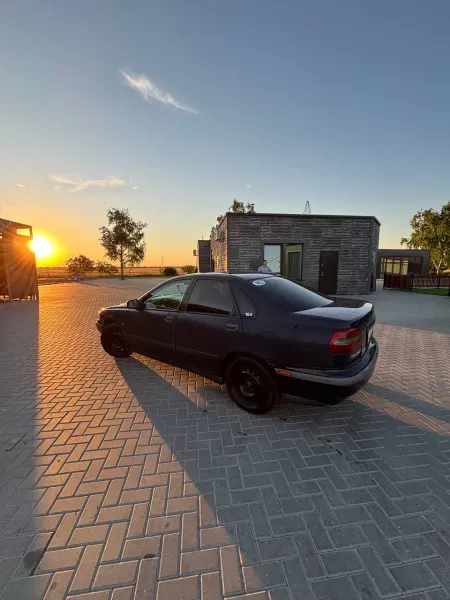 Volvo S40, 1997