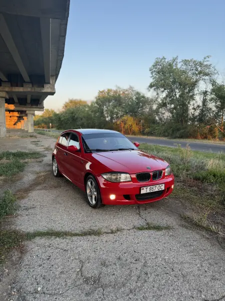 BMW 1 Series, 2005