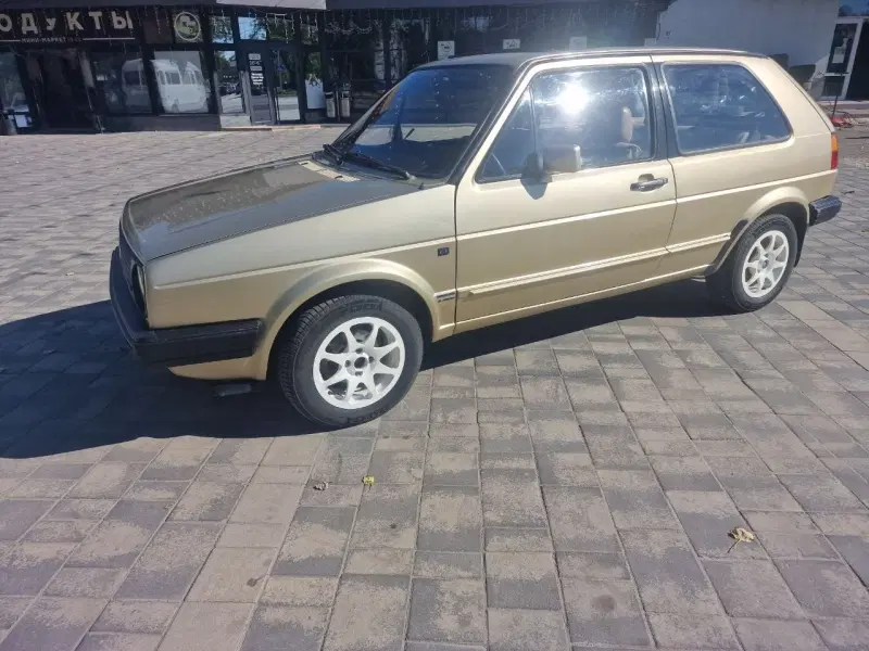 Volkswagen Golf, 1993