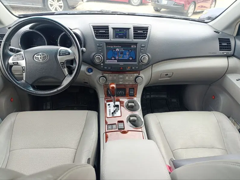 Toyota Highlander, 2011