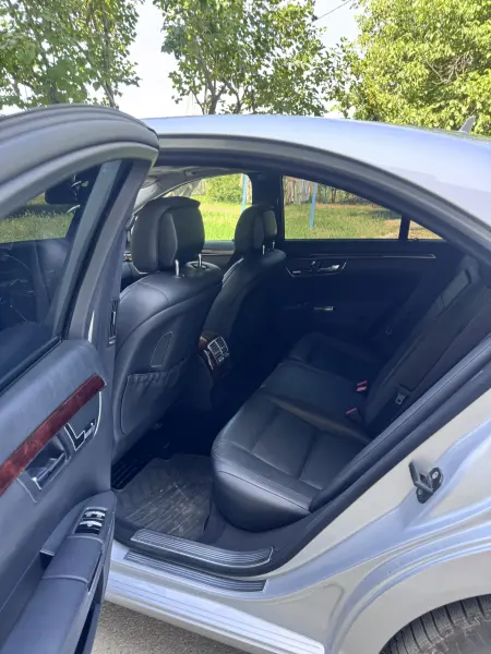 Mercedes-Benz S-Class, 2009