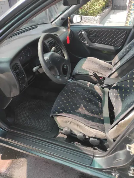 Nissan Primera, 1994