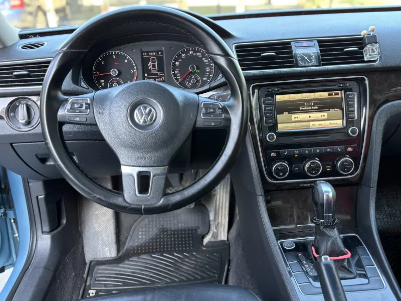 Volkswagen Passat, 2012